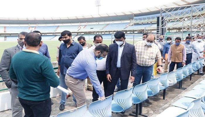 सचिन जैसे प्लेयर्स की परफॉर्मेंस देख पाएंगे दर्शक, रायपुर के क्रिकेट स्टेडियम का जायजा लेने पहुंचे अधिकारी