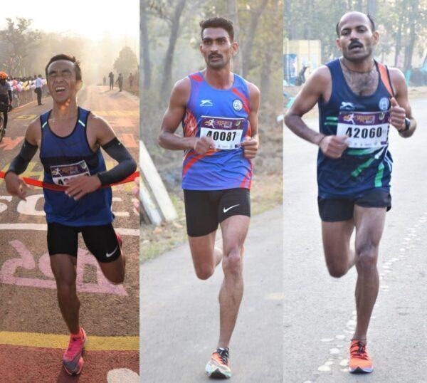 अबूझमाड़ पीस हॉफ मैराथन में आज हजारों धावकों ने दौड़ लगाई। मैराथन दौड़ सबेरे 6.30 बजे जिला मुख्यालय नारायणपुर के उच्चतर माध्यमिक विधालय मैदान