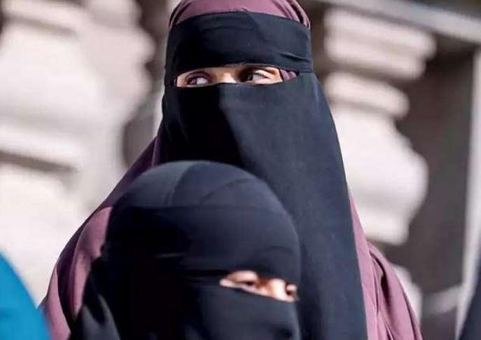अब इस देश ने बुर्का पहनने पर लगाई रोक, सार्वजनिक स्थानों पर नकाब नहीं पहन सकेंगी महिलाएं