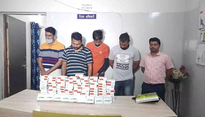 रायपुर में प्रतिबंधित नशीली टेबलेट के साथ 5 आरोपी गिरफ्तार, पुलिस को गुमराह करने का किया प्रयास