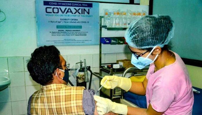 corona vaccine 11 अप्रैल से सरकारी और प्राइवेट दफ्तरों में भी लगेगी कोरोना वैक्सीन, 100 से ज्यादा लाभार्थी हों तब मिल सकती है अनुमति