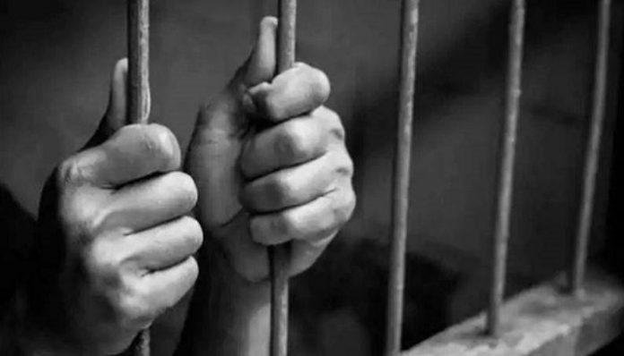 छत्तीसगढ़: 10 हजार कैदियों की पैरोल पर रिहाई, सुप्रीम कोर्ट के जारी किया आदेश छत्तीसगढ़: 10 हजार कैदियों की पैरोल पर रिहाई, सुप्रीम कोर्ट के जारी किया आदेश