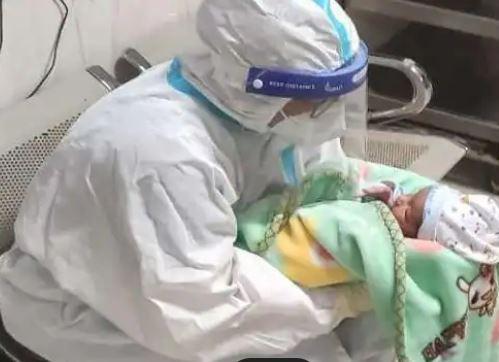 दुनिया का पहला मामला: निगेटिव महिला ने दिया कोरोना संक्रमित बच्ची को जन्म, विशेषज्ञ डाक्टर भी हैरान