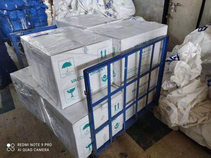 vaccine रायपुर पहुंची कोवैक्सीन की 33 हजार डोज, एयरपोर्ट के निदेशक ने दी जानकारी