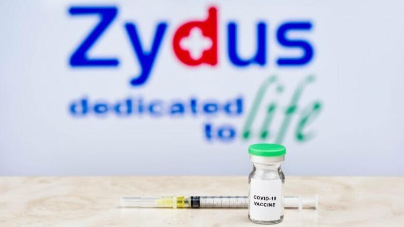 एक और कोरोना वैक्सीन को मिलेगी मंजूरी! Zydus Cadila जल्द DCGI को सौंप सकती है ZyCoV-D की क्लीनिकल ट्रायल का डेटा