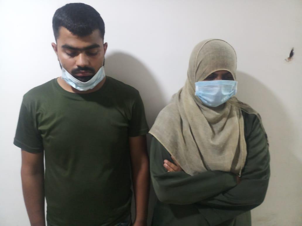 Breaking : रायपुर में वैक्सीनेशन सर्वे के नाम पर लूटपाट करने वाले महिला सहित 2 अंतर्राज्यीय आरोपी गिरफ्तार