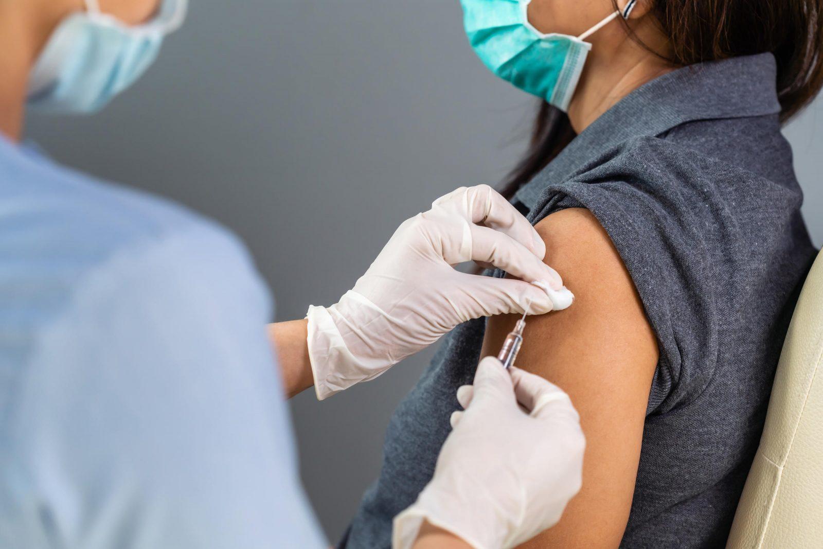 प्रदेश में 45 वर्ष से अधिक के 91 प्रतिशत लोगों ने लगवाया कोरोना से बचाव का पहला टीका, अब तक लगे 1.37 करोड़ टीके