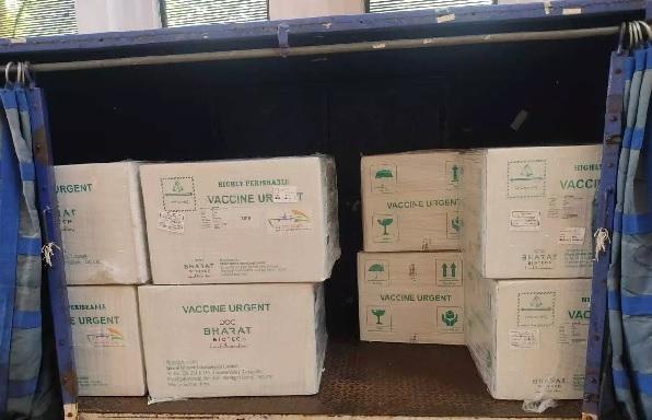 कोरोना के खिलाफ लड़ाई में रायपुर पहुंची कोवैक्सीन की 70 हजार डोज
