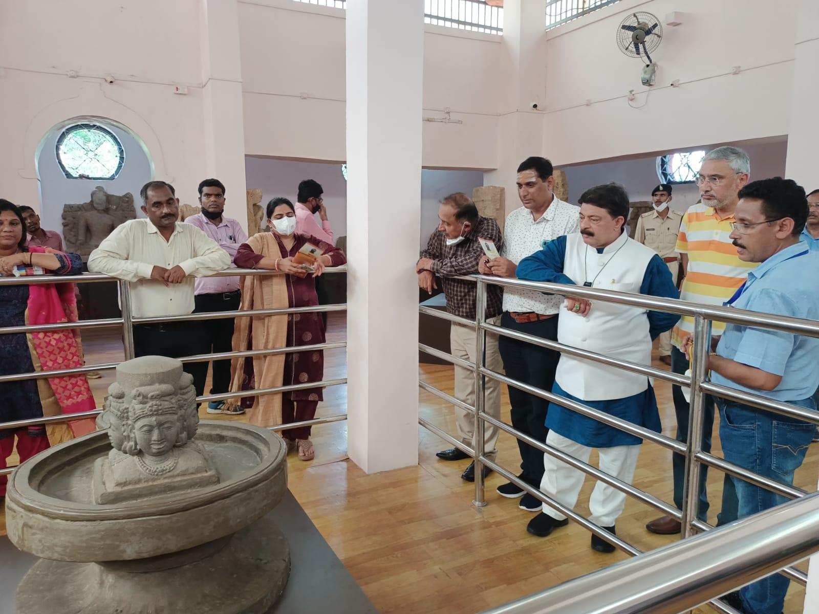 एक भारत श्रेष्ठ भारत : गुजरात के विधायकों का दल छत्तीसगढ़ के दौरे पर, सिरपुर में सूरत के सिक्के मिलने की जानकारी से प्रभावित हुआ दल
