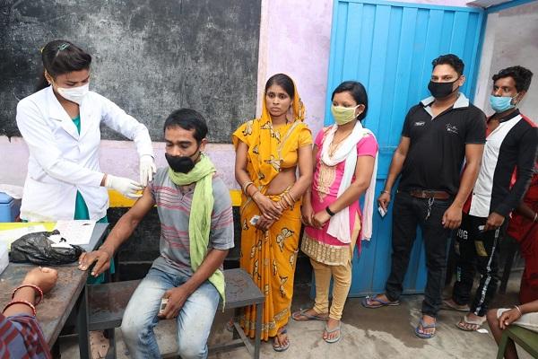 BIG BREAKING : रायगढ़ जिले ने रचा इतिहास, कोविड टीकाकरण शत-प्रतिशत हुआ पूरा, देश के टॉप जिलों में हुआ शुमार