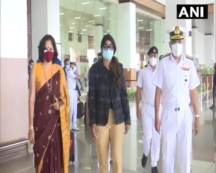 भारत दौरे पर पहुँची मारिया दीदी, इंडियन नेवी अकादमी में पासिंग आउट परेड की समीक्षा करने वाली बनी पहली विदेश रक्षा मंत्री