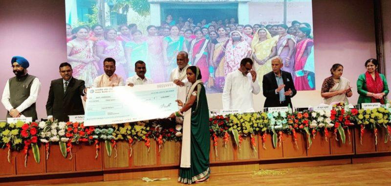 छत्तीसगढ़ के इन दो व्यक्तियों को पशुपालन व पशुधन विकास क्षेत्र में विशेष कार्य करने पर मिला राष्ट्रीय पुरस्कार, भारत सरकार ने नवाजा