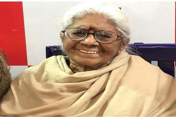 नहीं रहीं प्रसिद्ध लेखिका मन्नू भंडारी, 90 साल की उम्र में हुआ निधन, ‘महाभोज’ और ‘आपका बंटी’ जैसी कालजयी रचनाओं के लिए हुईं प्रख्यात