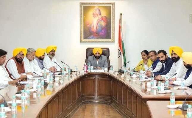 Punjab Cabinet Meeting: भगवंत मान मंत्रिमंडल का बड़ा फैसला, 25 हजार पदों पर होगी भर्ती