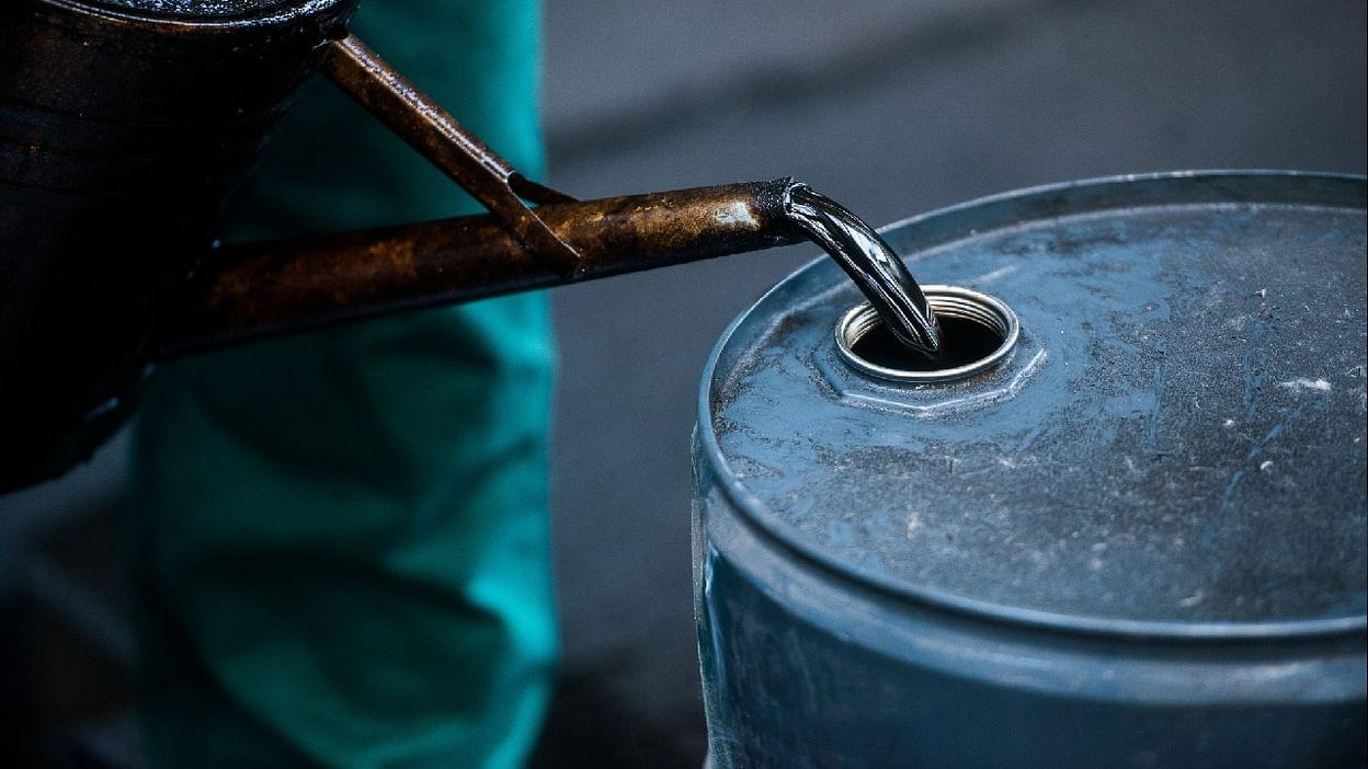 रूस-यूक्रेन युद्ध का भारत पर पड़ सकता है बुरा असर, महंगा हो सकता है पेट्रोल-डीजल