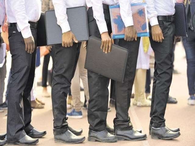 CMIE ने जारी किये आंकड़े: छत्तीसगढ़ में बेरोजगारी दर मात्र 1.7 प्रतिशत, जबकि देश में 7.4 प्रतिशत