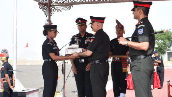 बड़ी उपलब्धि : US की नौकरी छोड़ने वाली भारत की बेटी कैप्टन अभिलाषा बराक बनीं आर्मी में पहली महिला लड़ाकू पायलट