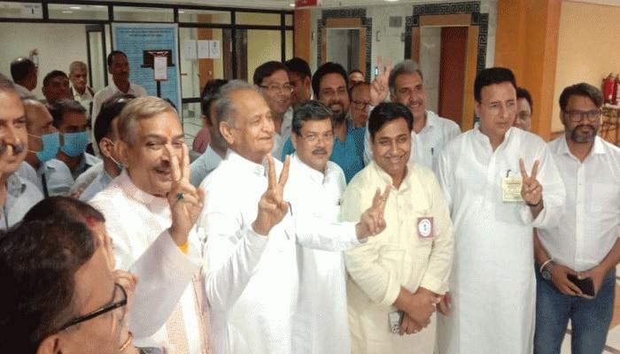 कांग्रेस के मुकुल वासनिक, रणदीप सुरजेवाला और प्रमोद तिवारी जीते