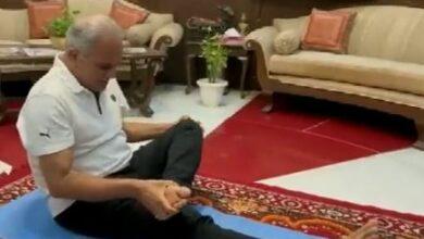 International Yoga Day: छत्तीसगढ़ सदन में CM भूपेश बघेल ने किया योगासन, देखें VIDEO