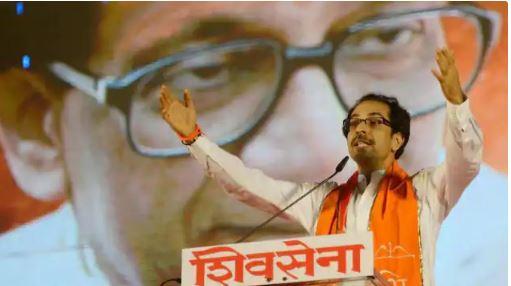 6 more Shiv Sena MLAs reached Guwahati, Uddhav Thackeray called a meeting at 11.30, Shinde faction may withdraw support today, there is a possibility of a break in MPs