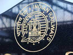 Indian Railways : प्रीमियम तत्काल टिकट को लेकर रेलवे लेने जा रहा ये बड़ा फैसला, लाखों यात्रियों पर पड़ेगा असर