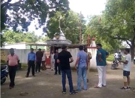 CG breaking: Shiva temple vandalized, Hanuman ji's idol also damaged, religious texts also burnt, three suspects in custody