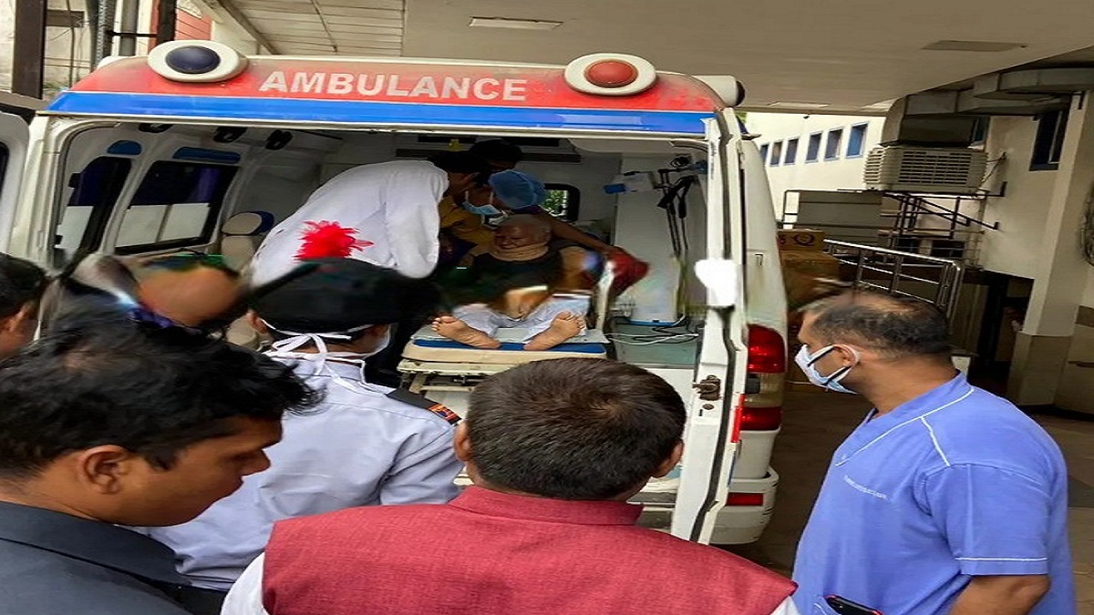 बड़ी खबरः सीएम भूपेश बघेल के पिता नंदकुमार बघेल हुए बालाजी अस्पताल में भर्ती