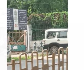 Raipur Big Breaking: टीएमटी ग्रुप के कई ठिकानों पर आईटी की छापेमारी, सिलतरा,खरोरा सहित दर्जनों ठिकानों को लिया कस्टडी में