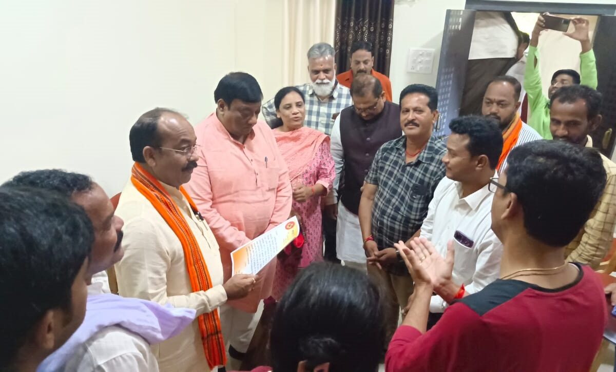 मनोकामना पदयात्रा के साथ कांग्रेस ने चला सियासी दांव, छत्तीसगढ़ भाजपा अध्यक्ष को पदयात्रा में शामिल होने भेजा निमंत्रण
