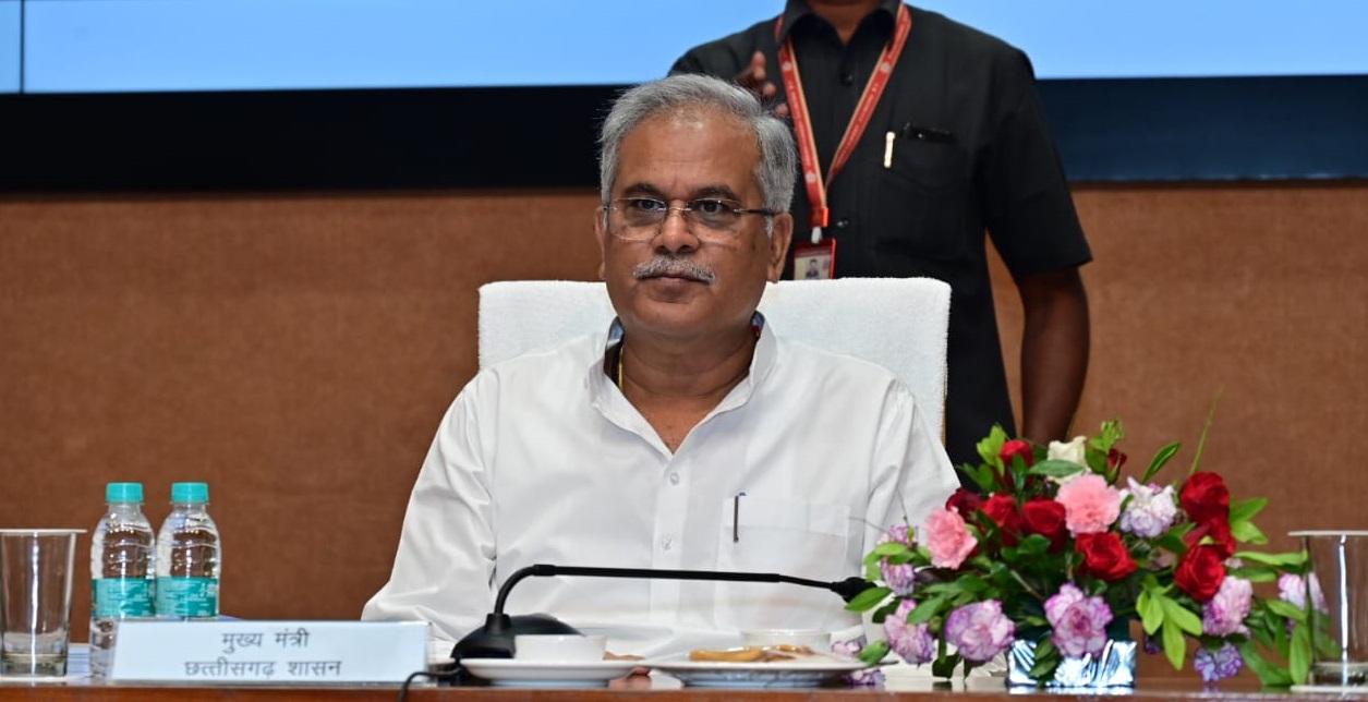 बस एक फोन कॉल पर अब घर बैठे मिलेगा पैन कार्ड, 14545 नंबर पर करें कॉल