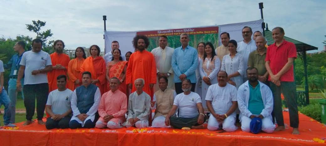 Yoga Practice Center - क्या है क्रियायोग और ध्यान लोगों ने जाना
