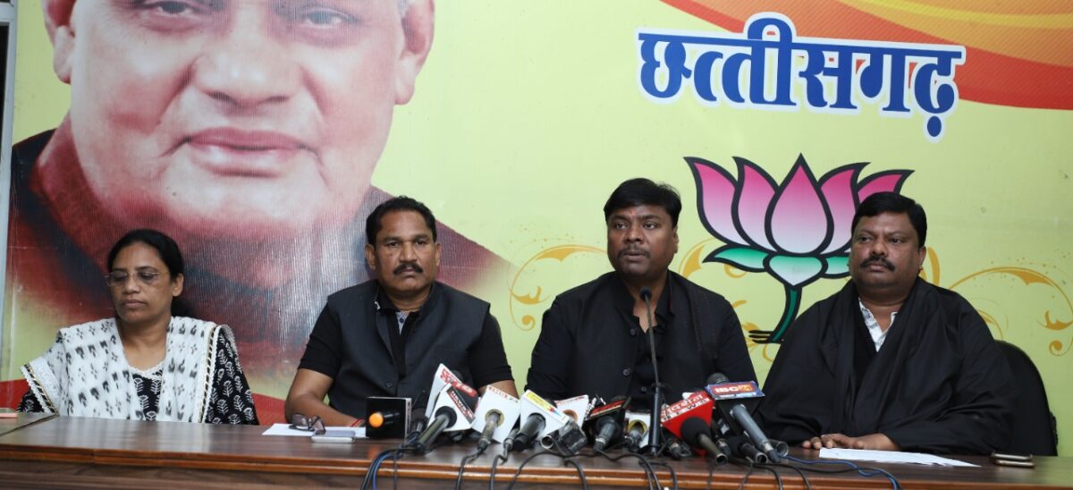 BJP's Taunt On Congress Foundation Day- बीजेपी ने कहा कांग्रेस से कार्यकर्ताओं का मोहभंग छोड़ रहे कांग्रेस
