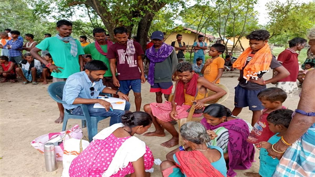 छत्तीसगढः इस जिले में फैली जानलेवा अज्ञात बीमारी ! पैरों में सूजन बन रही मौत का कारण