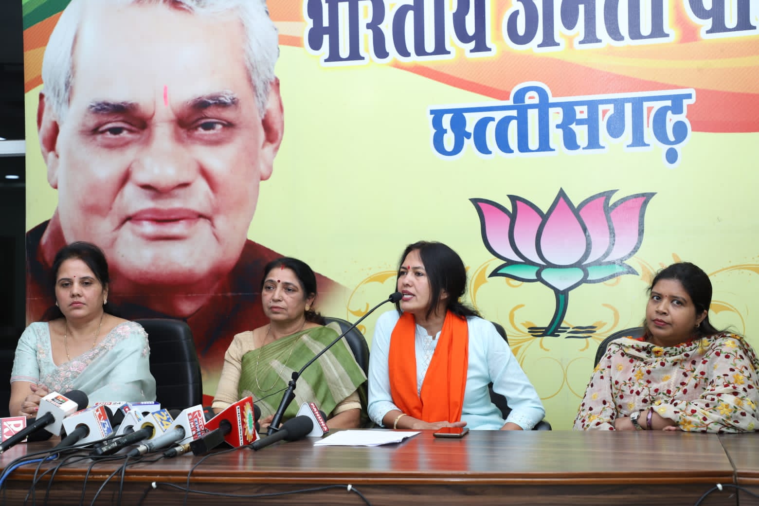 छत्तीसगढ़ में बेटियों के खिलाफ बड़ रही अनाचार की घटनाएं, प्रदेश सरकार का चुप्पी समझ से परे- भाजपा महिला मोर्चा