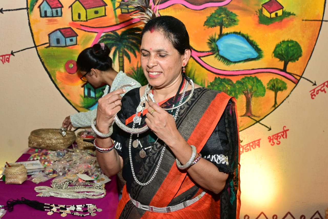 सुता, पहुंची, रुपया माला, करधनी, बनुवारिया जैसे छत्तीसगढ़ी आभूषण जीत रहे लोगों का दिल