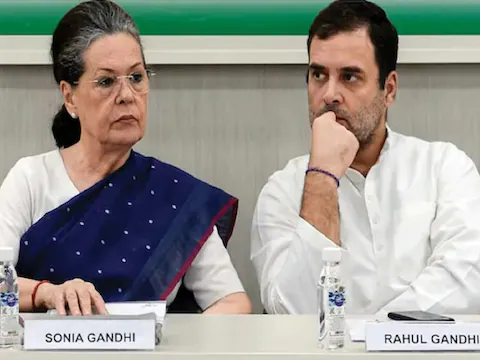 Rahul Will Shift To Mother Sonia Gandhi's House- राहुल को सभी ने दिया अपना घर पर वो रहेंगे मां के साथ