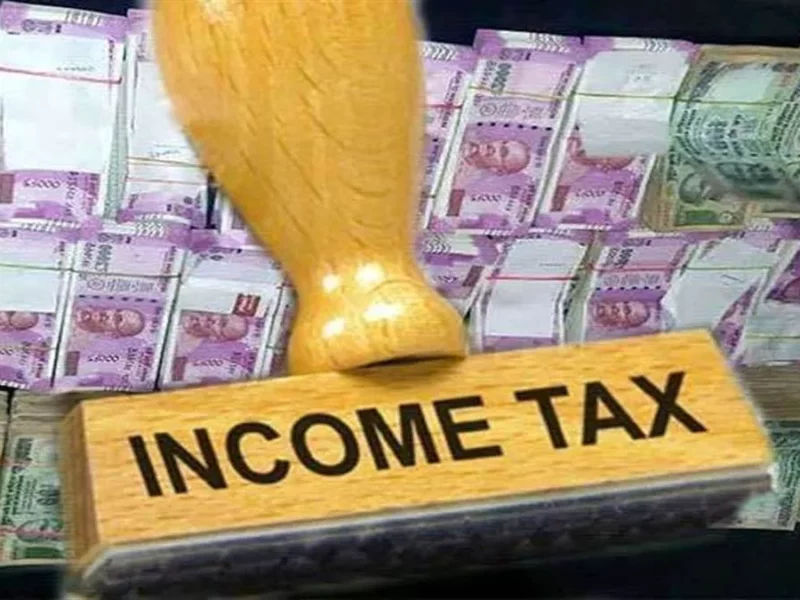 बड़ी खबरः आयकर विभाग की छापेमारी, देश भर में 100 करोड़ रुपये के काले धन का लगाया पता