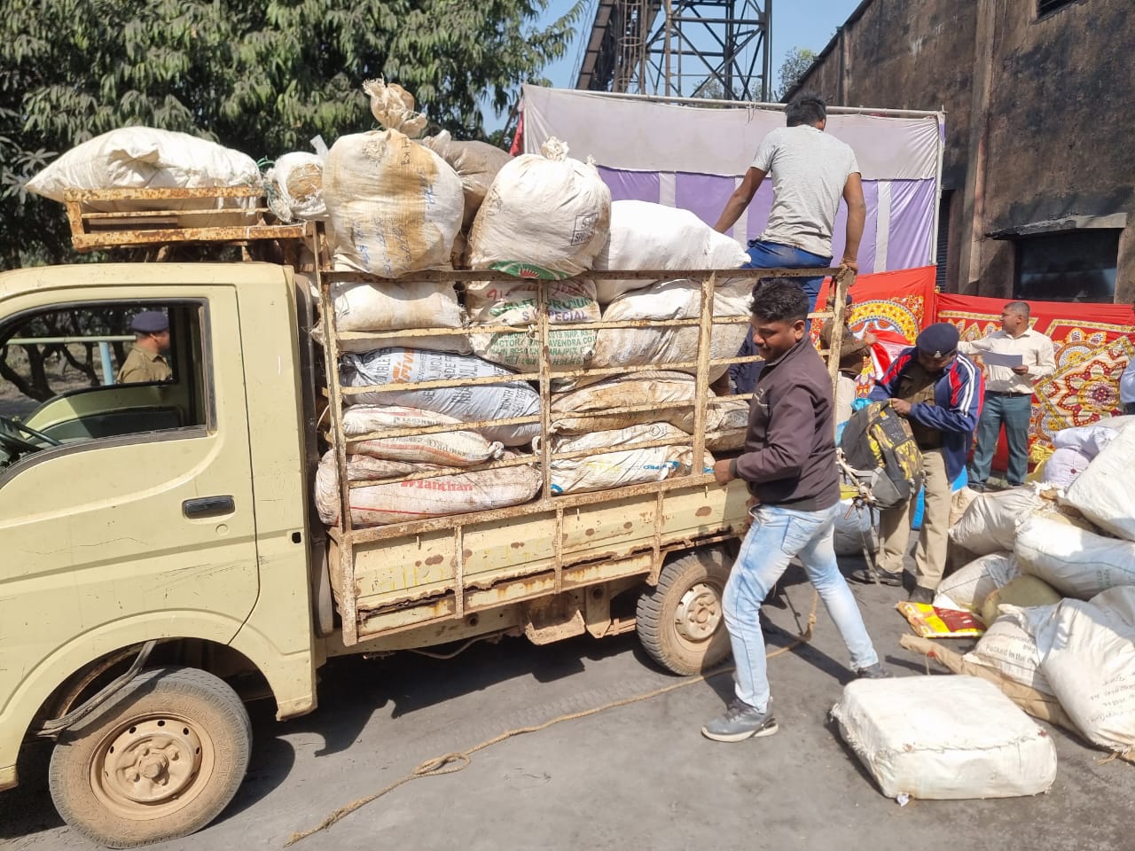 Proceedings Of The Drug Disposal Committee-पुलिस ने सिलतरा प्लांट की भट्टी में झोंक दिया सारा नशा