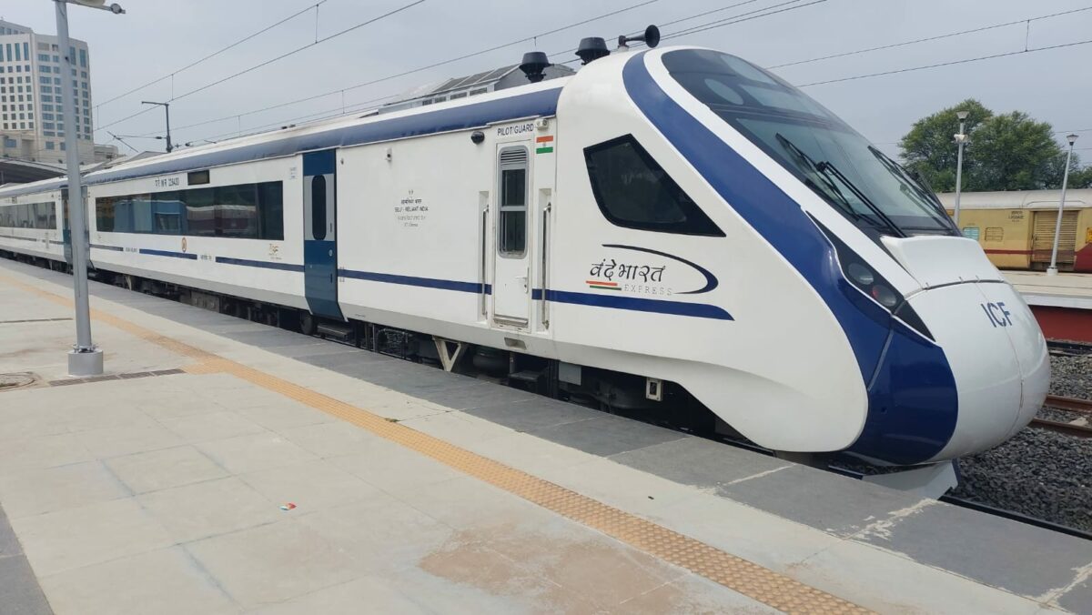 वंदे भारत एक्सप्रेस - PM. मोदी 11 दिसंबर को दिखाएंगे नागपुर-बिलासपुर ट्रेन को हरी झंडी