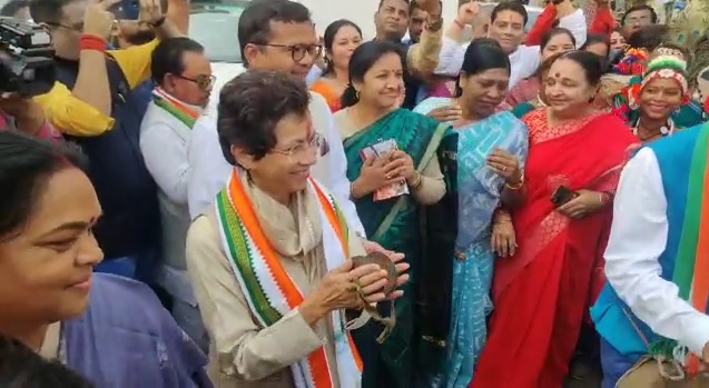 Kumari Selja will Come To Raipur On Wednesday - कांग्रेस प्रदेश प्रभारी लेंगी मंत्रियों और मेयर की बैठक