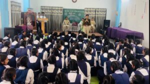 Awareness Program Of Raipur Police - स्कूली छात्रों को अपराधों के खिलाफ किया जागरूक