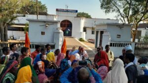 Farmer Leader Anil Dubey Released After Third Day - करणी कृपा स्टील एवं पावर प्लांट का विरोध पड़ा भरी 3 दिन बाद रिहाई