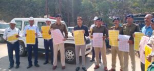 Traffic Police's "Sticker Campaign"- यातायात नियमों से संबंधित 6 प्रकार के स्टीकर वाहनों में चस्पा