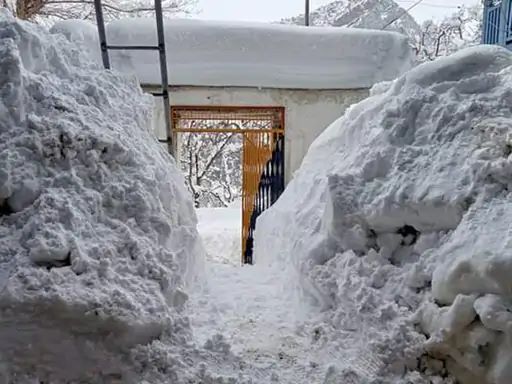 176 Roads Closed Due To Heavy Snowfall In Himachal -हिमाचल-जम्मू-कश्मीर में मौसम बिगड़ा, नेशनल हाईवे ब्लॉक