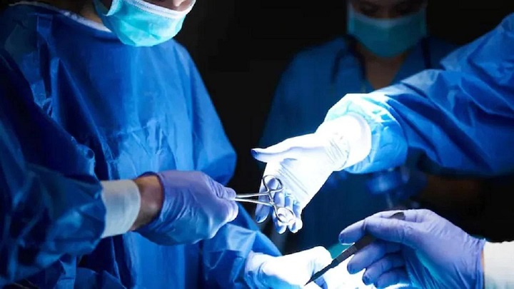 महज 90 सेकंड में AIIMS के डॉक्टरों ने किया कमाल, मां के गर्भ में पल रहे शिशु की कर दी हार्ट सर्जरी