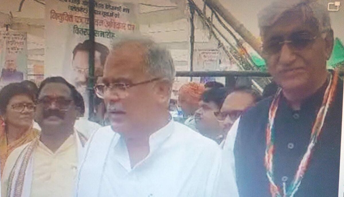 Singhdev's speech in Surguja Divisional Conference - बाबा ने कहा पार्टी नहीं छोडूंगा…CM ने बजे ताली… सत्ता से संगठन खुश नहीं !