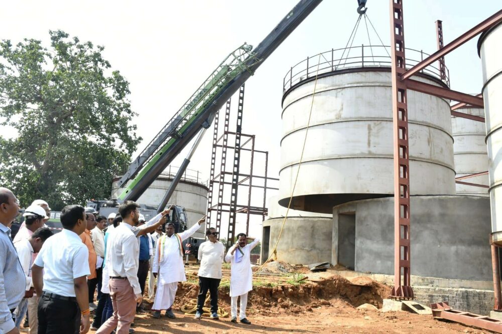 Inspection Of Ethanol Plant - उद्योग मंत्री लखमा ने देखा प्लांट बोले, खुलेगा तो रोजगार मिलेगा