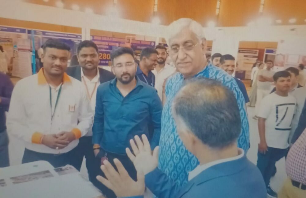 Health Expo in Raipur - हेल्थ एक्सपो में स्वास्थ्य मंत्री ने किया मेडिकल उपकरणों का मुआयना