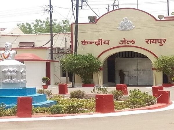 CG News: पूर्व आबकारी मंत्री कवासी लखमा से पूछताछ के लिए रायपुर जेल पहुंची EOW की टीम, इन सवालों पर मांगेगी जवाब
