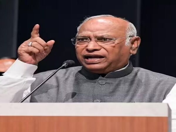 मल्लिकार्जुन खड़गे के छत्तीसगढ़ दौरे को लेकर तैयारियां तेज, कांग्रेस ने नियुक्त किए प्रभारी, इन्हें मिली जिम्मेदारी